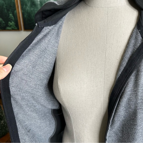 G.H Bass and Co Zip Up Grey Sweater Medium - Picture 3 of 10